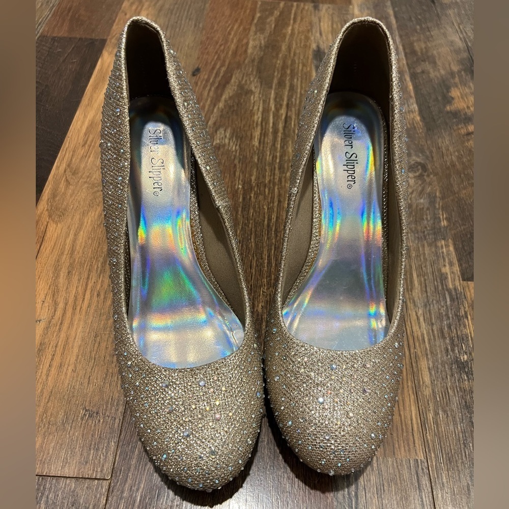 Silver slipper size 9.5 dressy heels formal rose gold